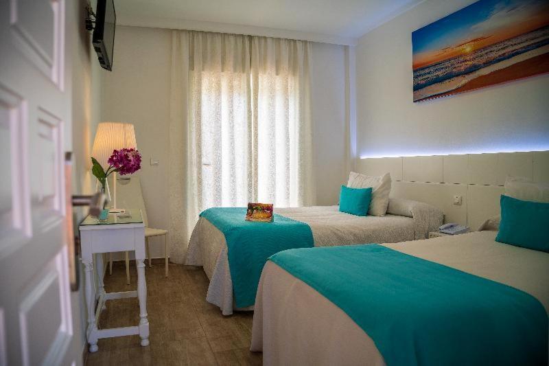 Hotel Romerito Malaga Room photo