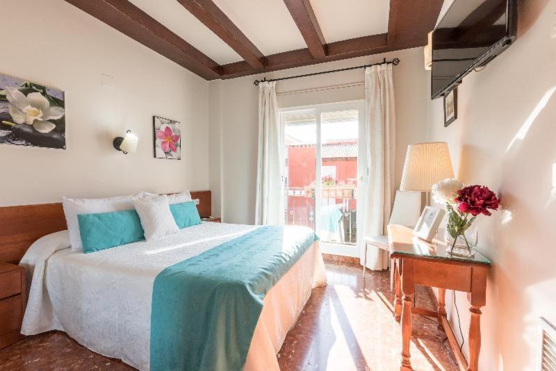 Hotel Romerito Malaga Room photo