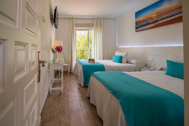 Hotel Romerito Malaga Room photo